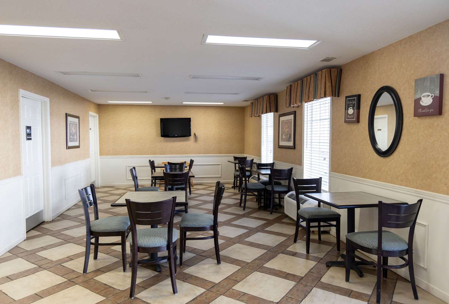 Quality Inn Carrollton Medical Center 33/38