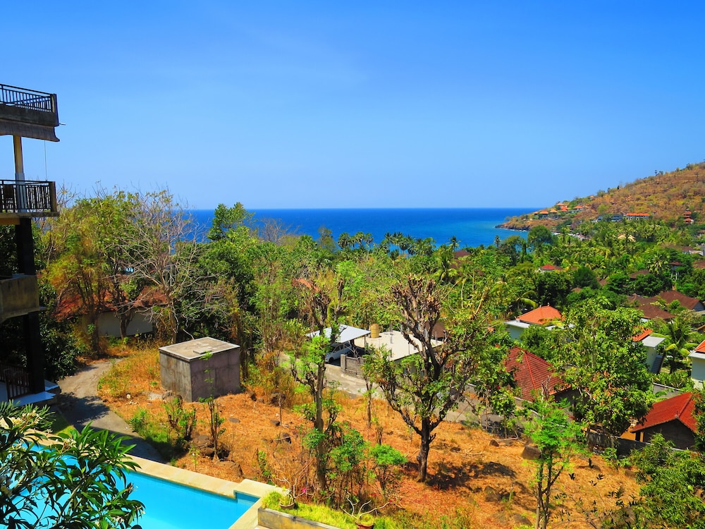 Anugerah Villas 49/57