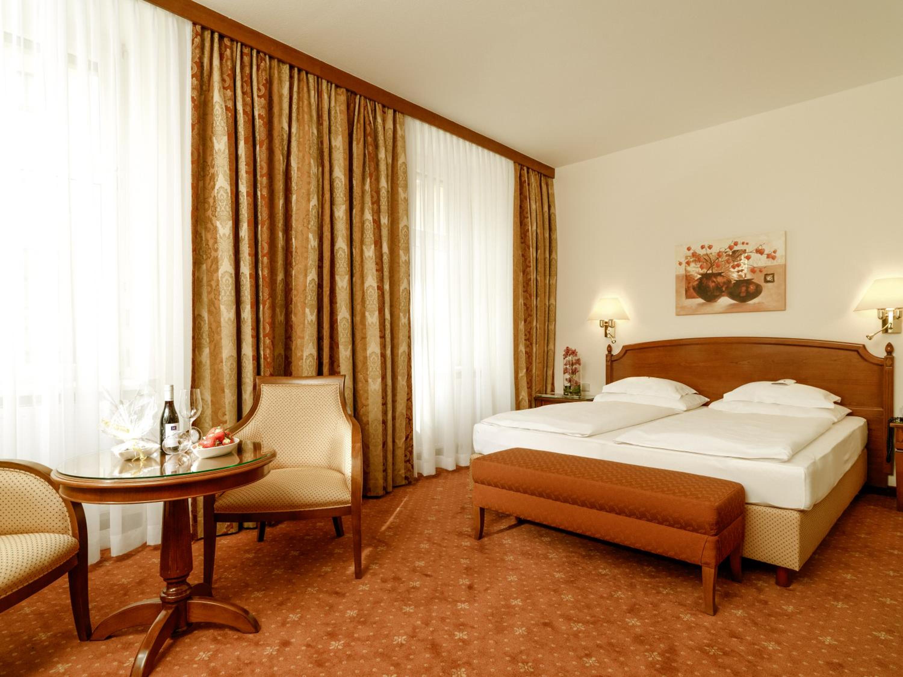 غرفة سوبيريور بسرير كينج 6/10