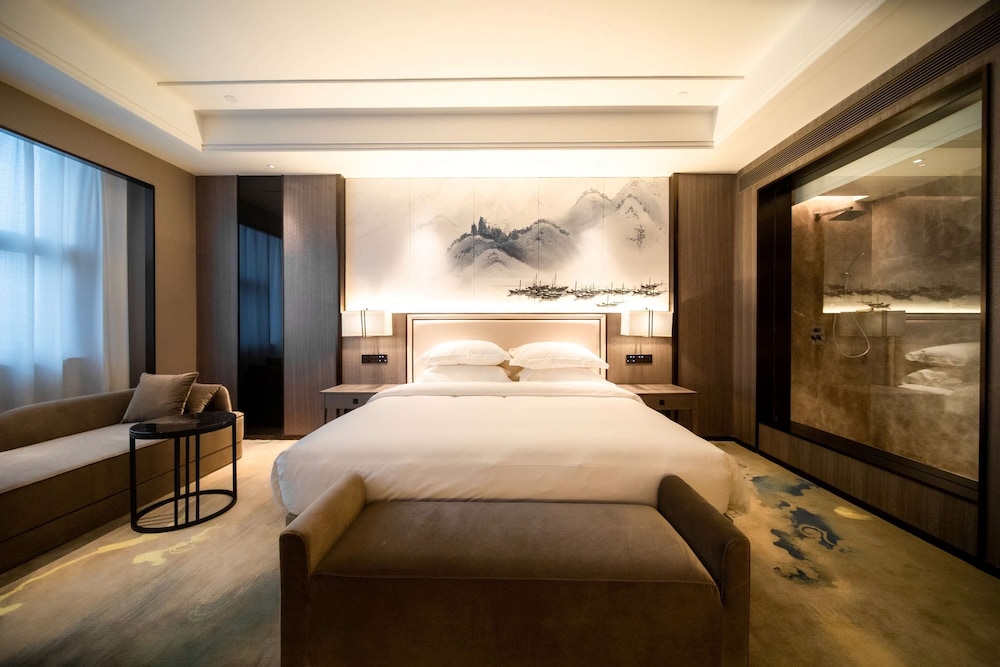 Ramada Plaza by Wyndham Hezhou North 15/32