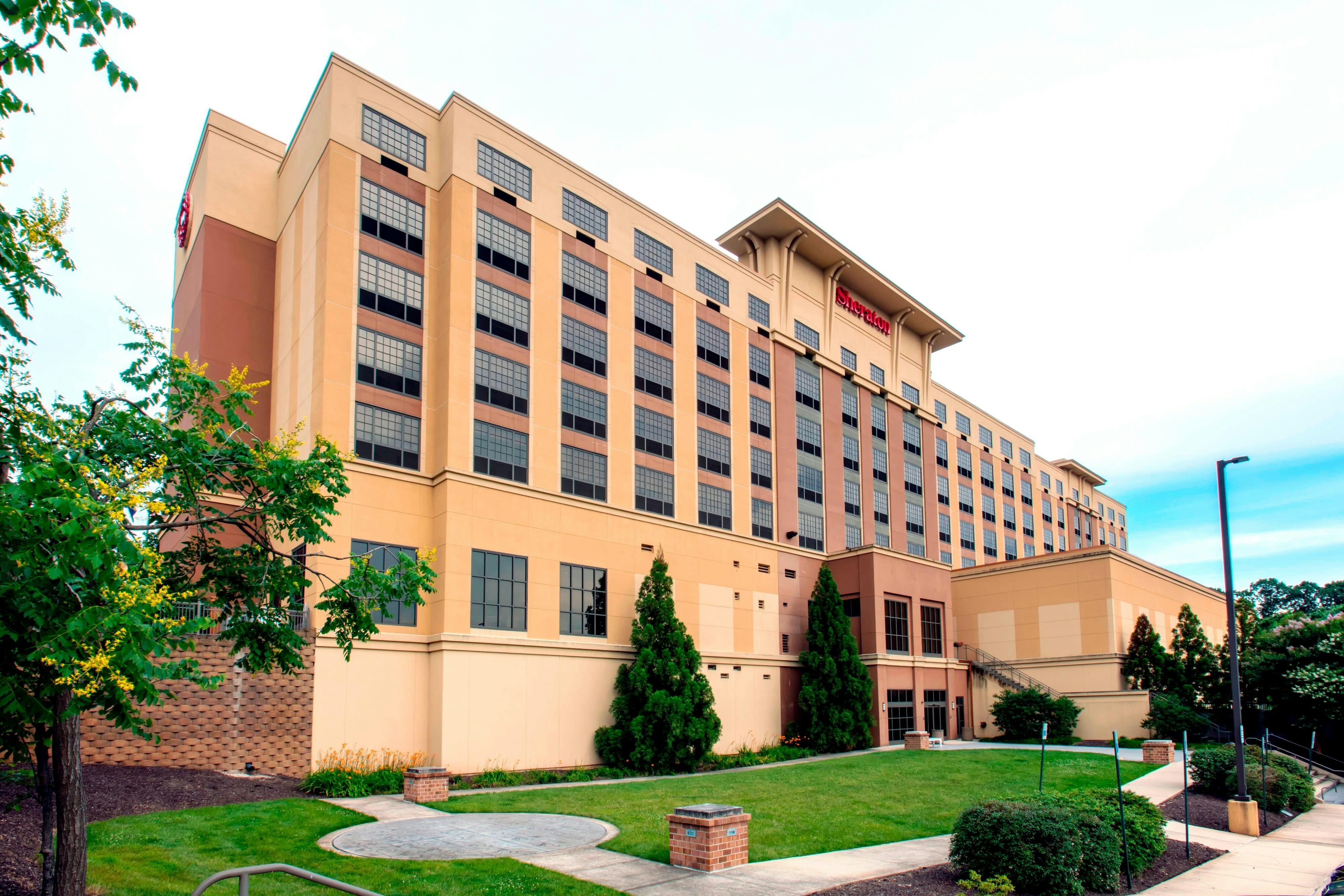 Sheraton Baltimore Washington Airport Hotel - BWI 2/56