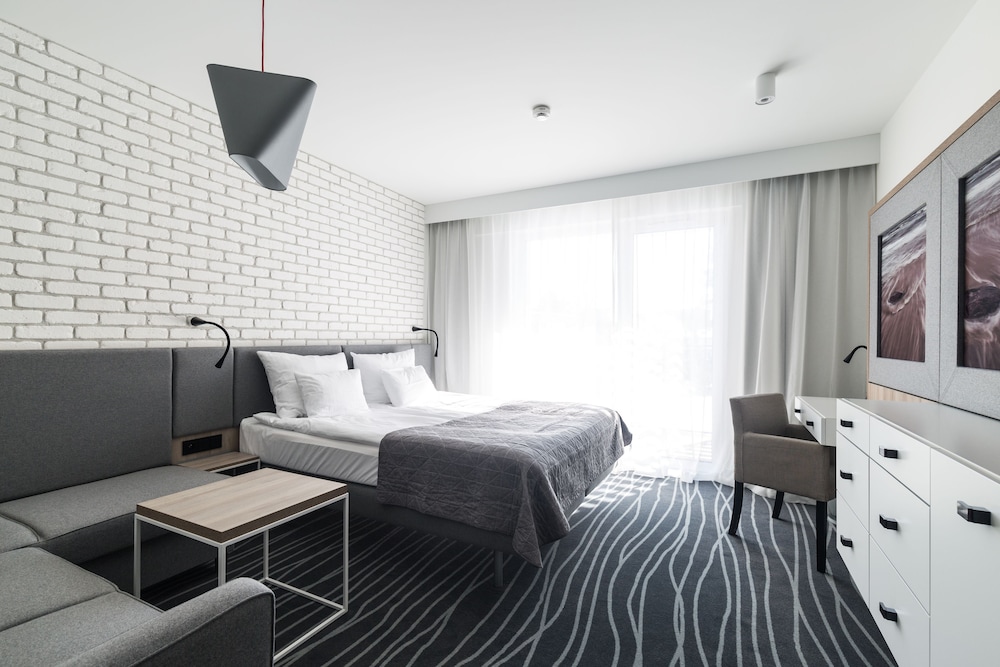 SUPERIOR, DOUBLE BED