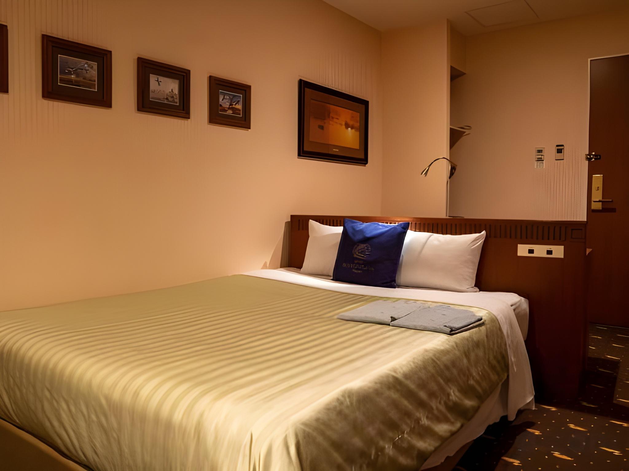 Business, Double Bed, with View, Bathtub, Smoking