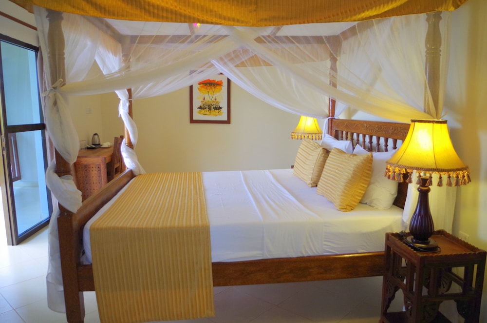 The Sands Beach Resort, Zanzibar 20/72