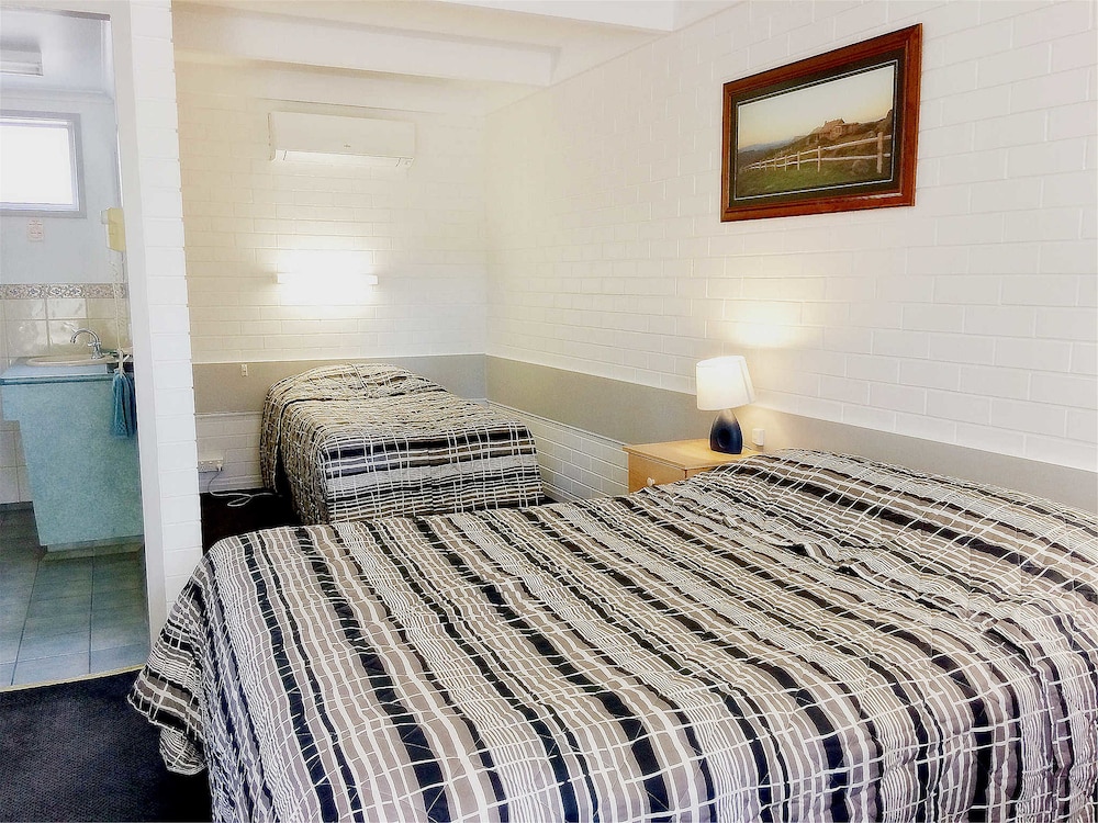 Eureka Lodge Motel 16/50