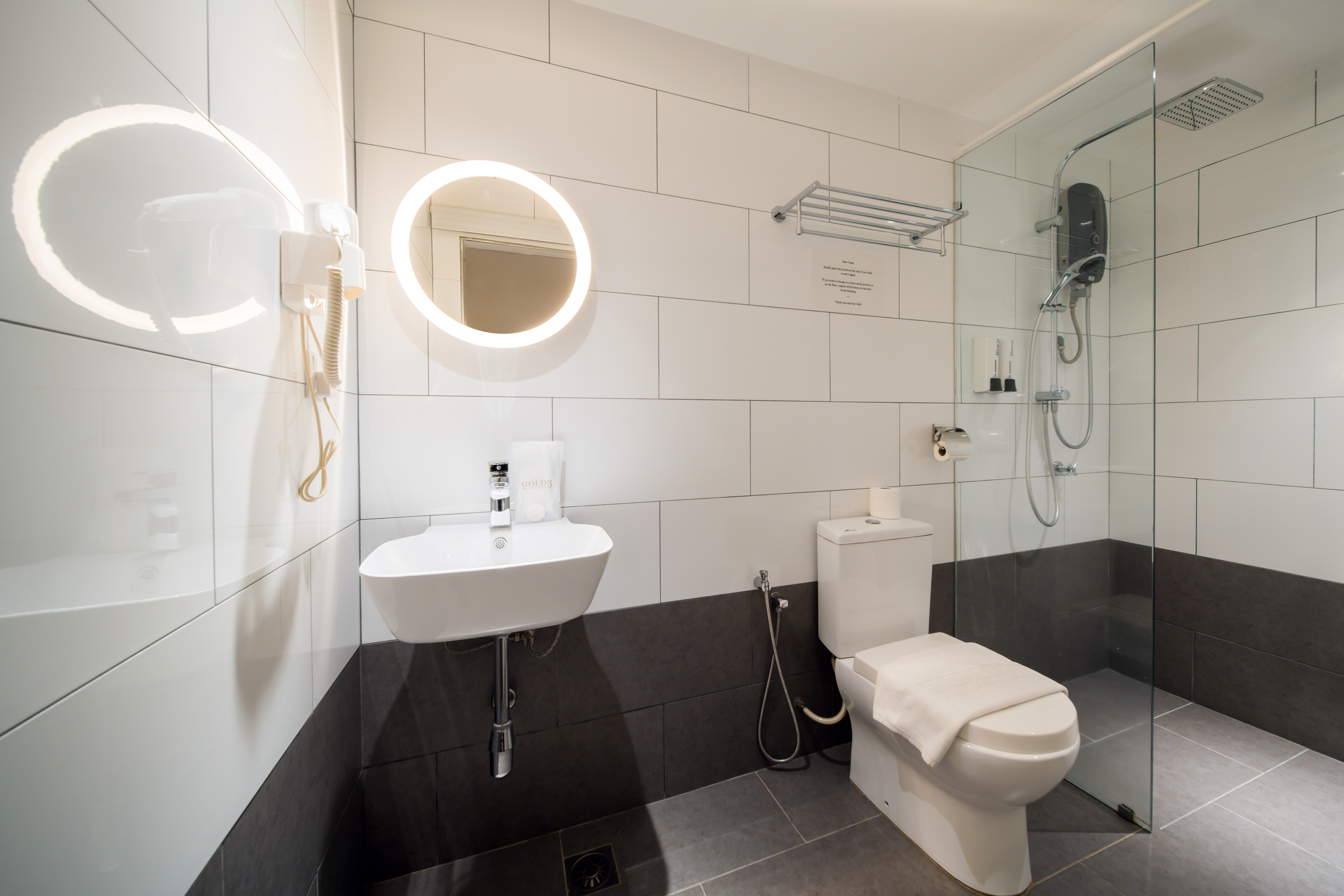 Family Suite, No Window، Gold3 Boutique Hotel 4/5