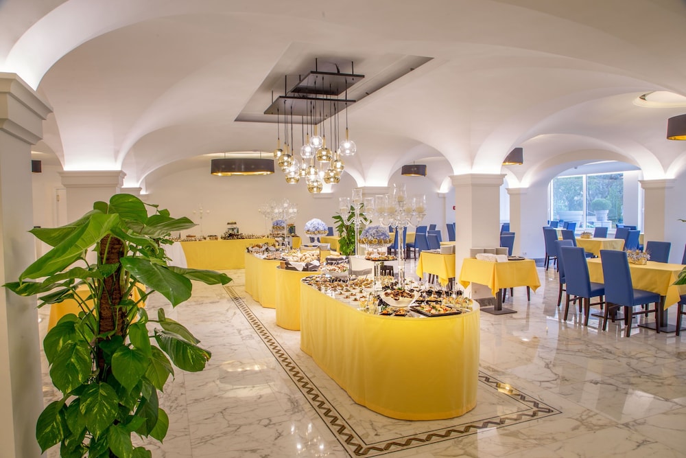 Hotel Shangri-La Roma 40/60