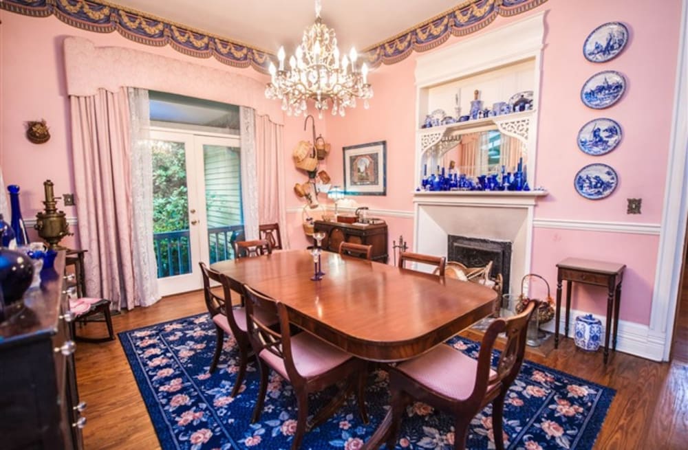 Sugar Magnolia Bed & Breakfast 23/34