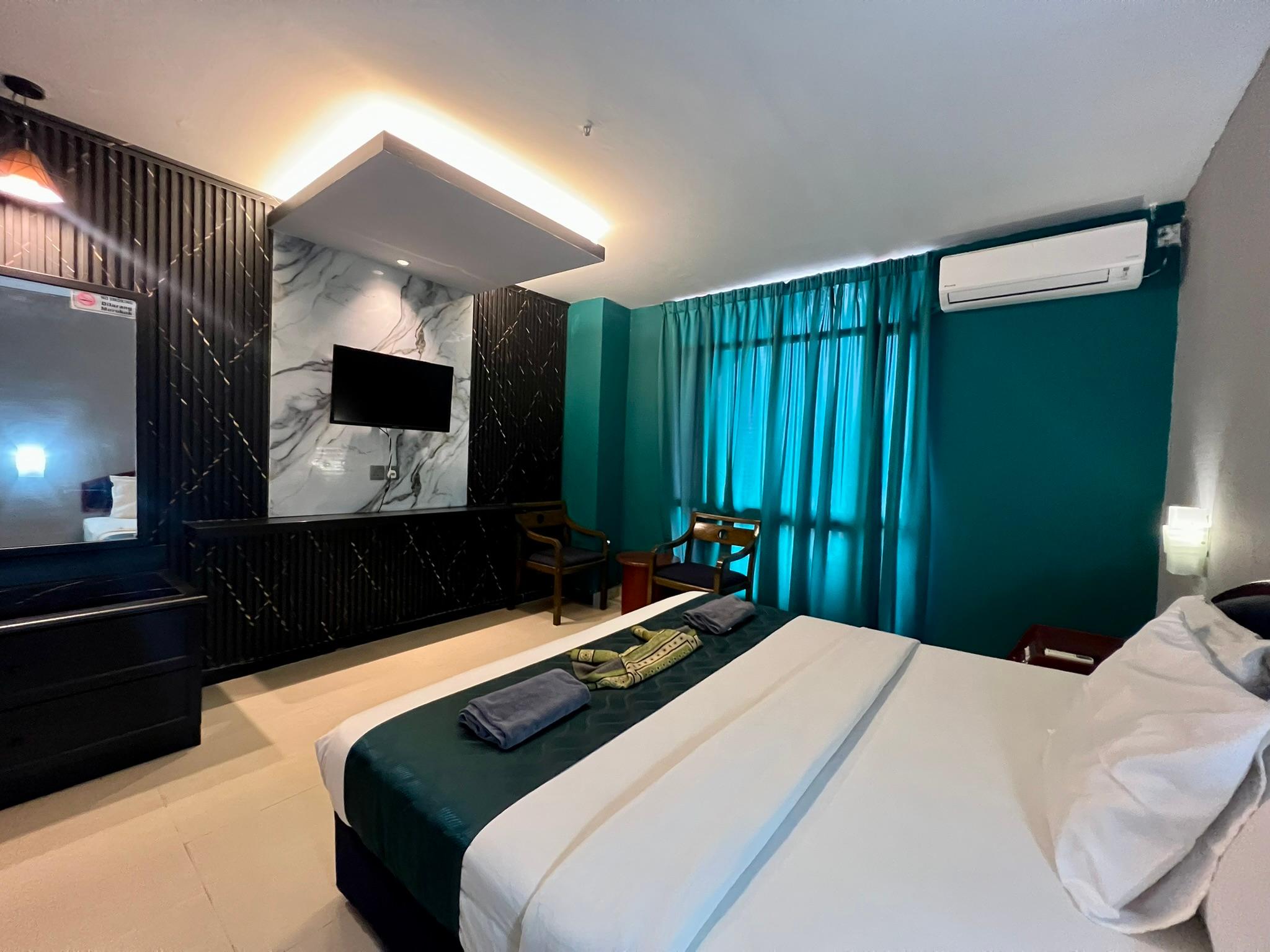 Adamson Hotel Kuala Lumpur 24/48