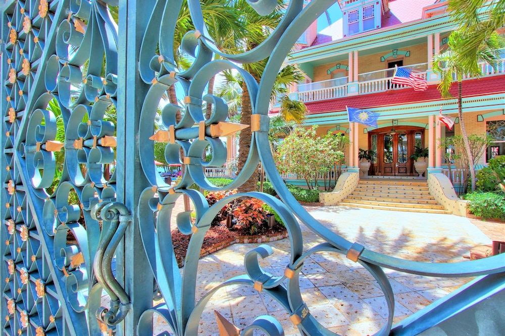 The Mansion On The Sea 42/50