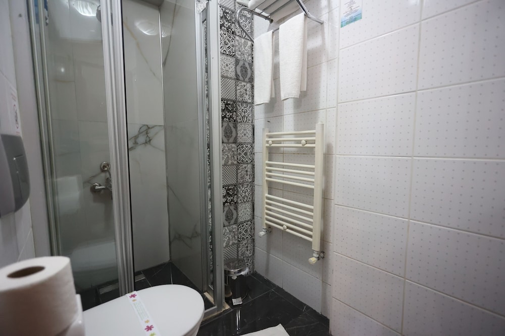 Arven Boutique Hotel 64/69