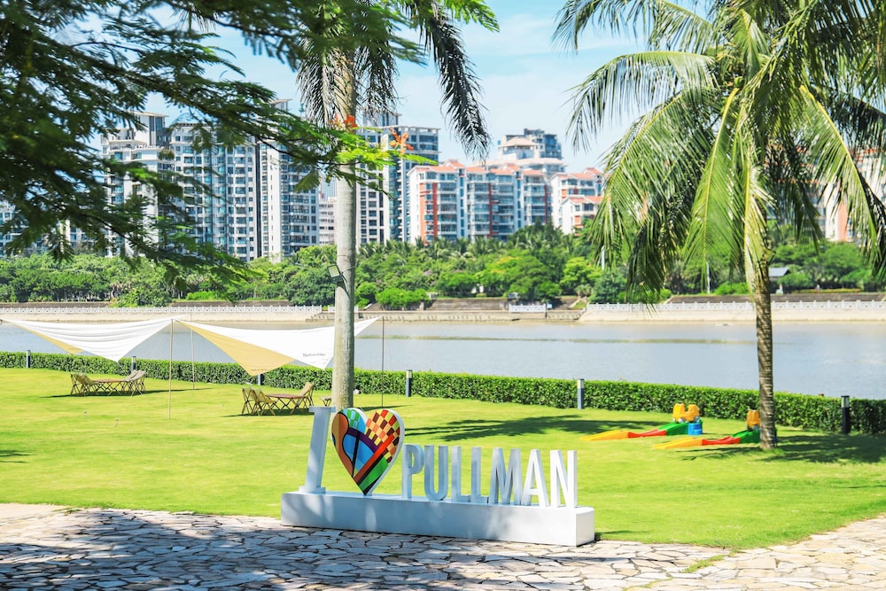 Pullman Haikou 44/52