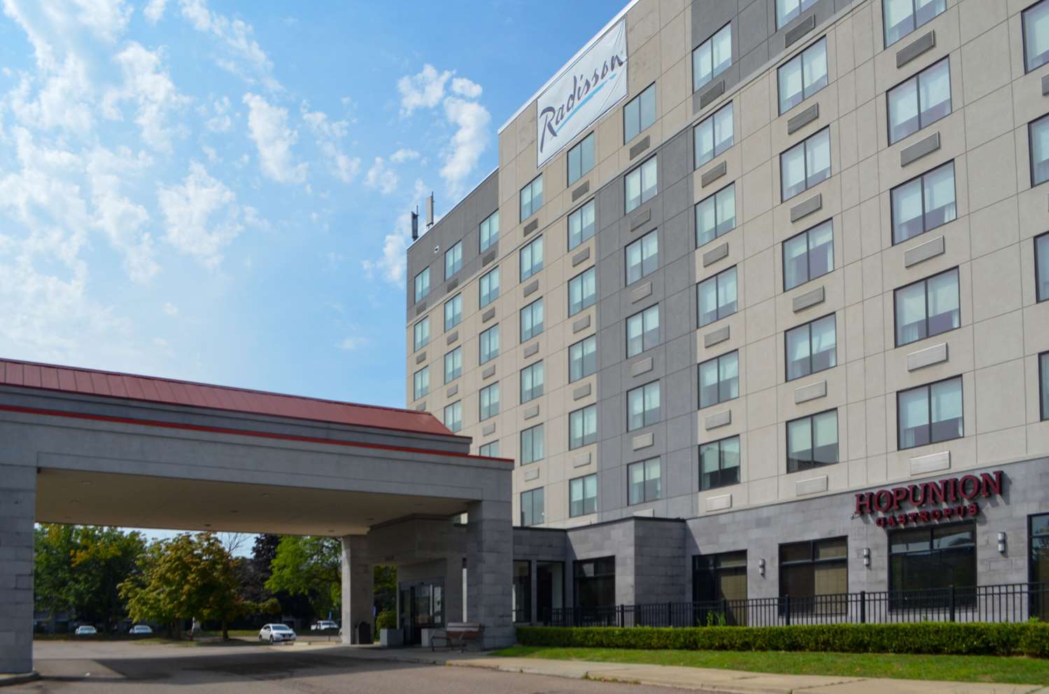 Radisson Hotel Detroit Metro Airport 2/22
