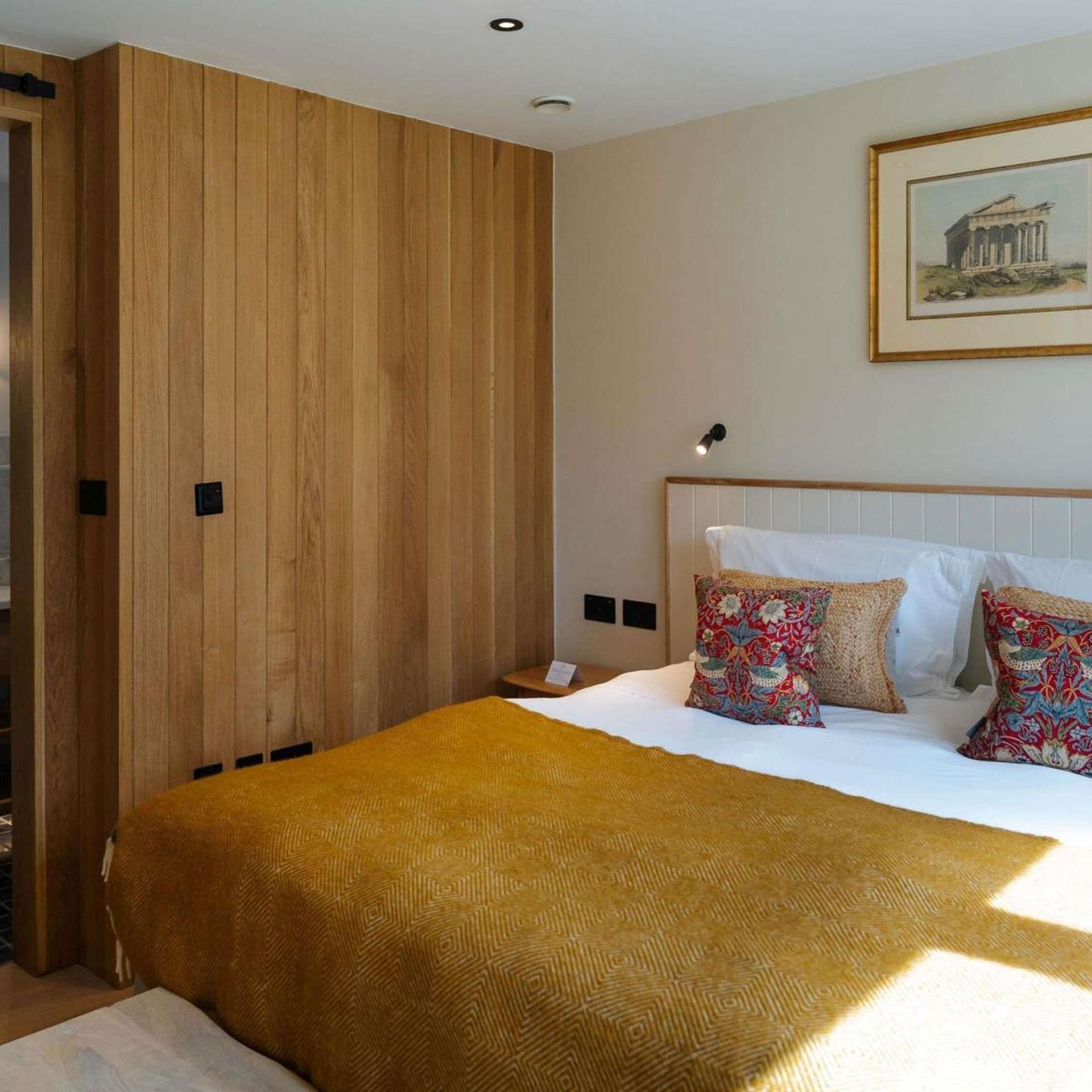 2 Bedrooms, Grand, Cottage, 1 Double and 1 Single Bed