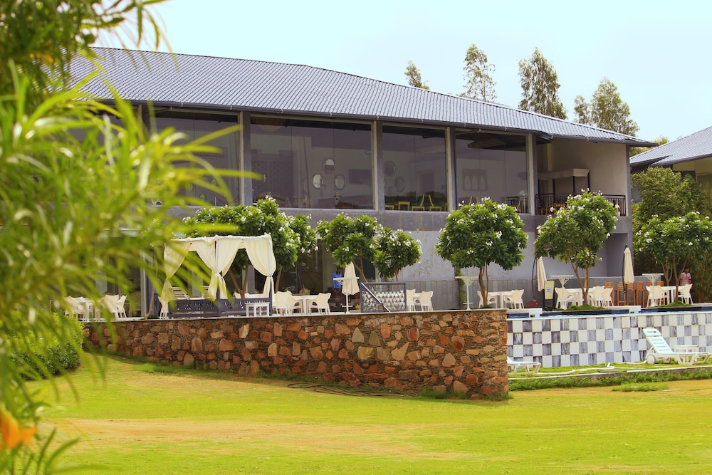 Tatsaraasa Resort and Spa Udaipur 27/40
