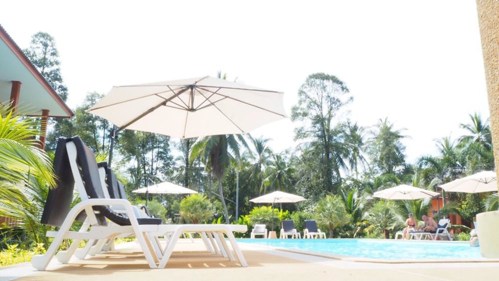 Peaceful Resort Koh Lanta 37/50