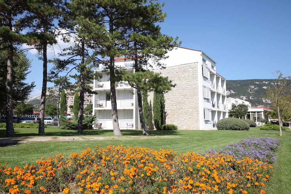 Sunny Baska Residence by Valamar 49/61