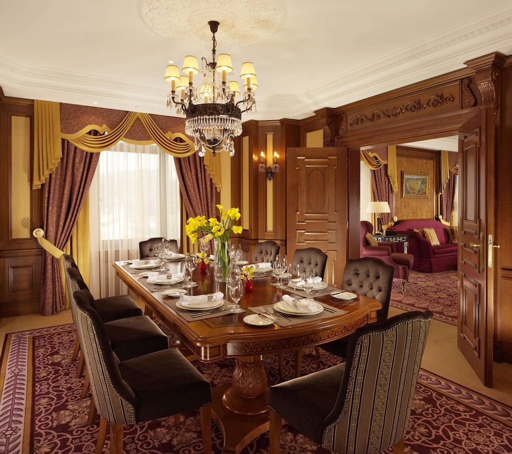 Fairmont Grand Hotel Kyiv 41/50