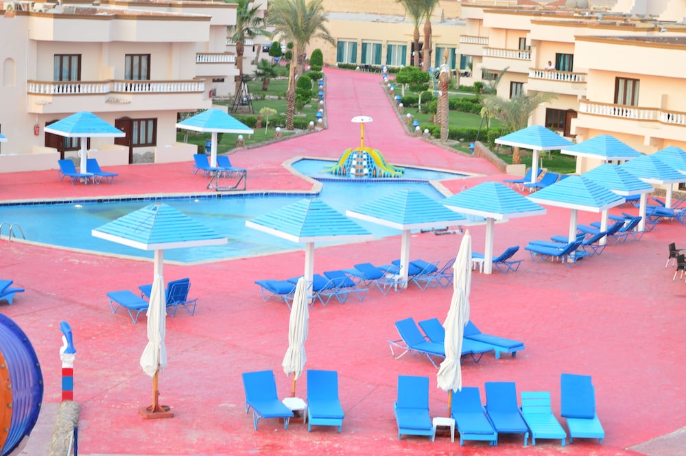 Bella Rose Aqua Park Beach Resort 27/33