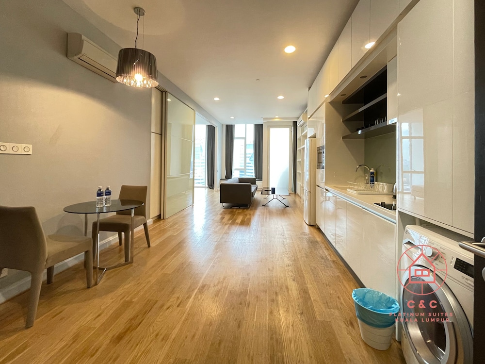 Platinum Service Suites KLCC 42/50