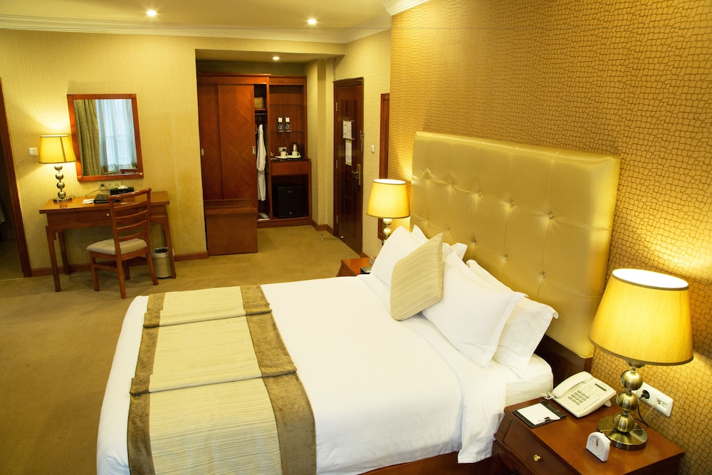 Jupiter International Hotel Cazanchise 26/66