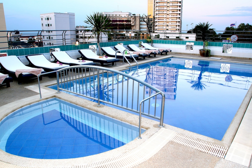 Thipurai City Hotel in HUA HIN - CHA-AM