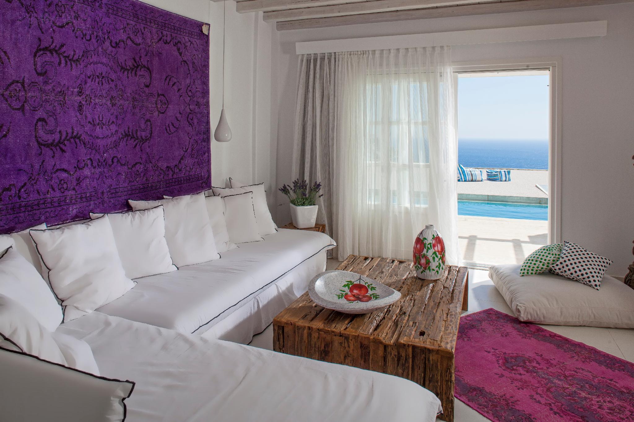 3 Bedrooms, Villa, House