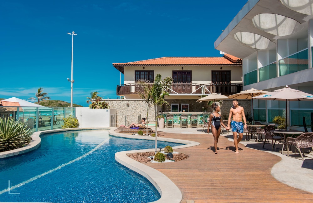 Paradiso Pero Praia Hotel 80/85