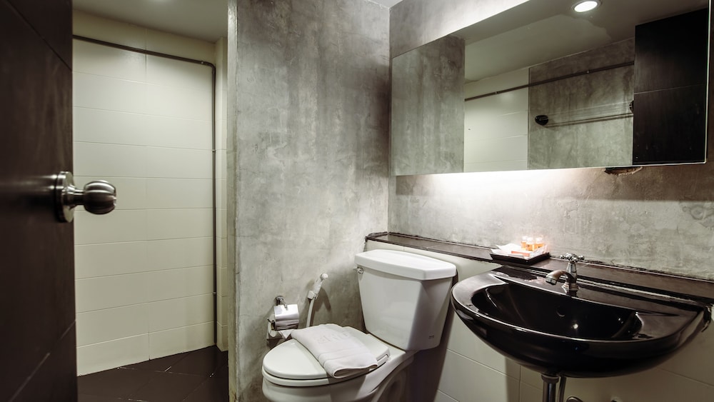 B2 Black Business & Budget Hotel 24/27