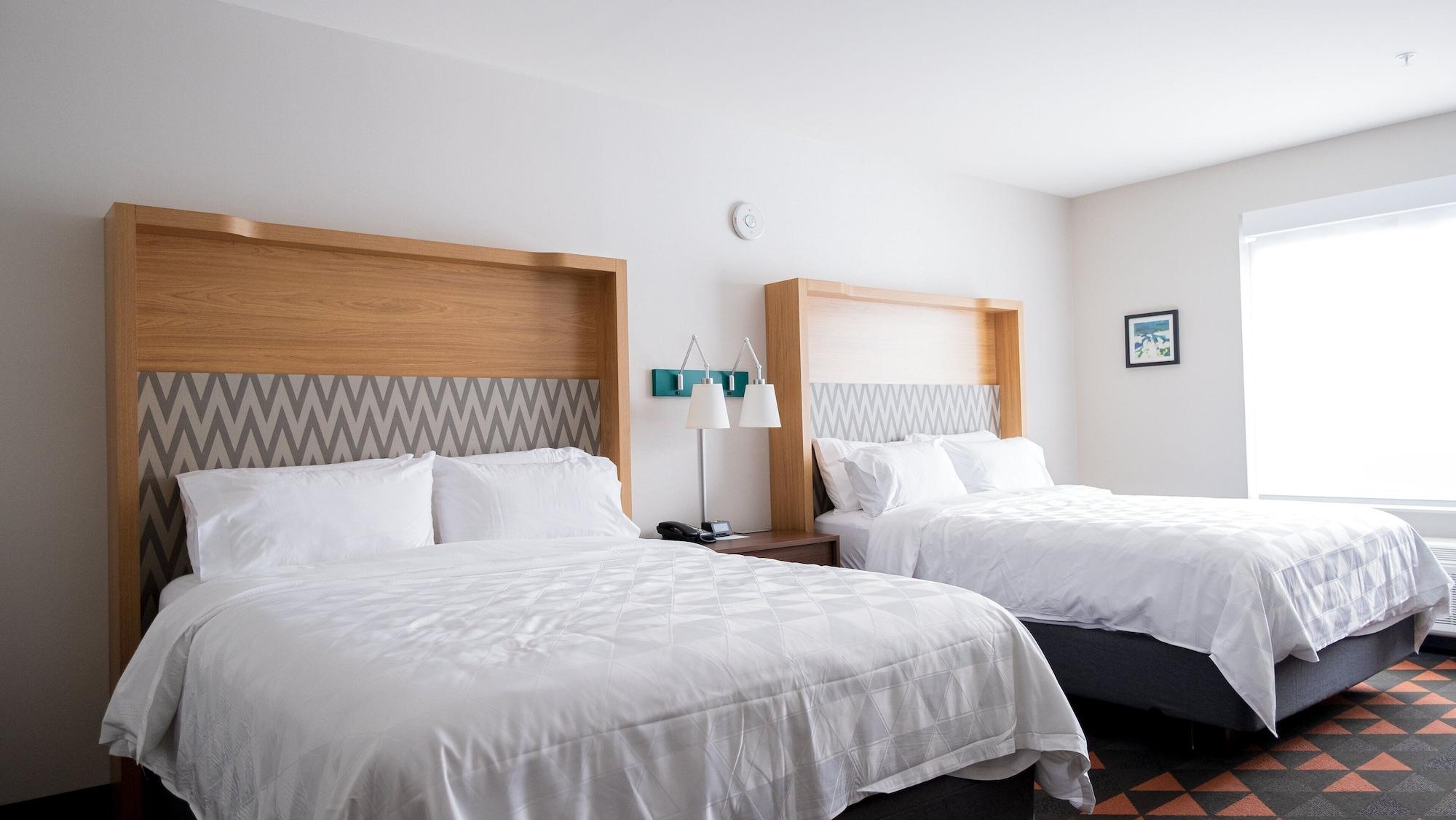 Suite, Multiple Beds