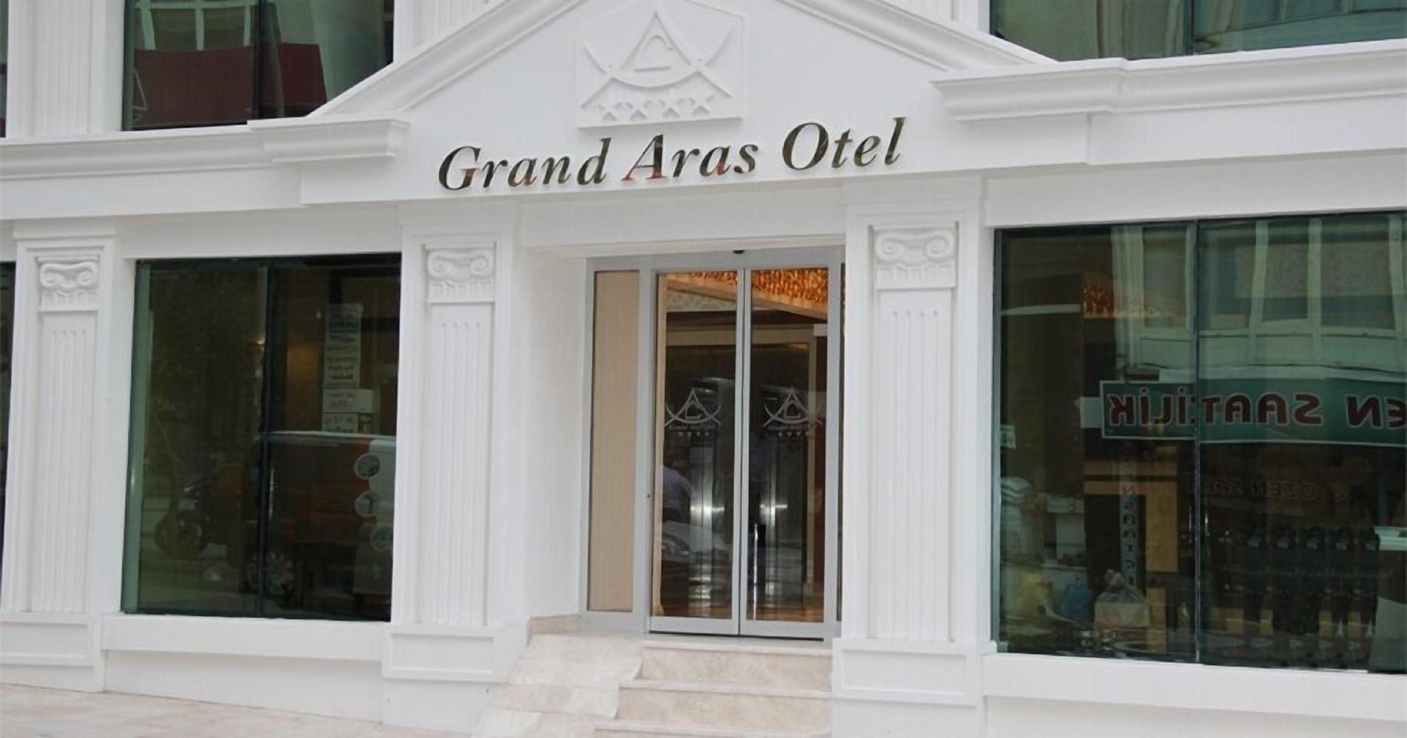 Grand Aras Hotel 1/17