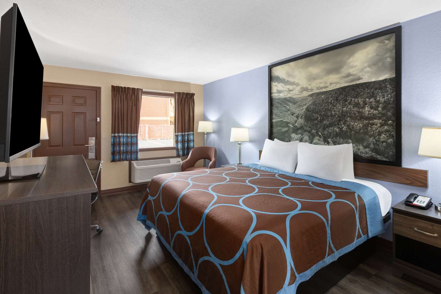 Super 8 by Wyndham Bridgeport-Clarksburg 5/28