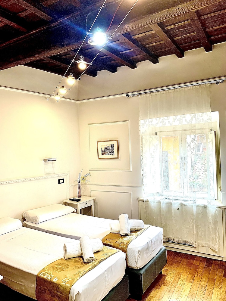 Domus Ester Roma 17/75