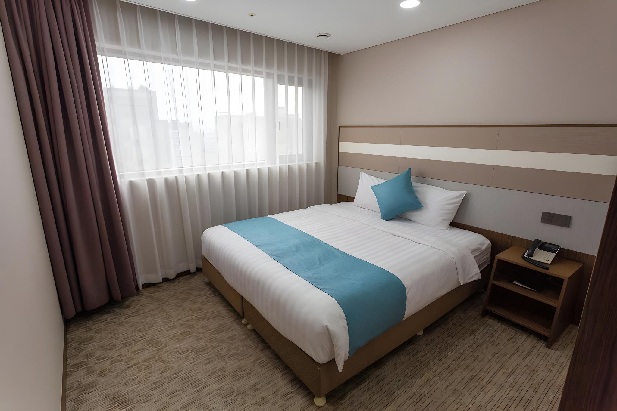 Suite, King Bed