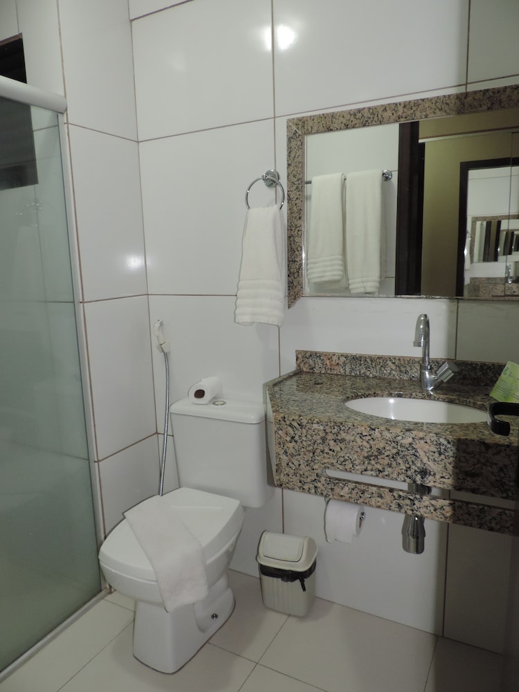 Golden Beach Hotel 43/86