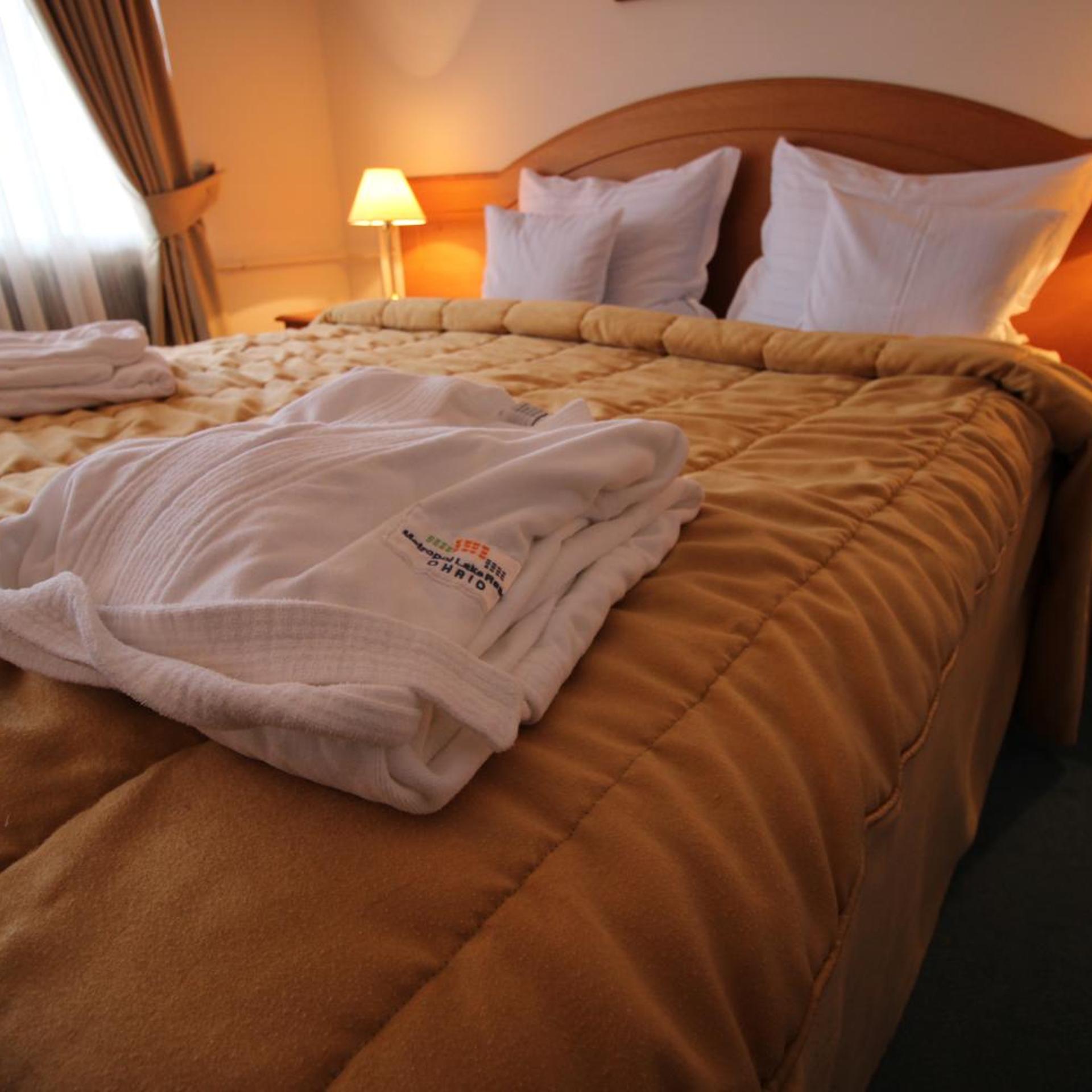 Metropol Hotel 10/54
