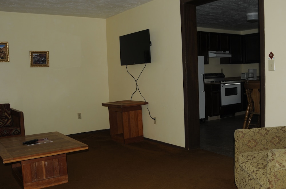 Marble Canyon Lodge 26/68