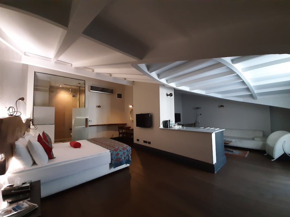 GUMUSYAN HOTEL 12/31