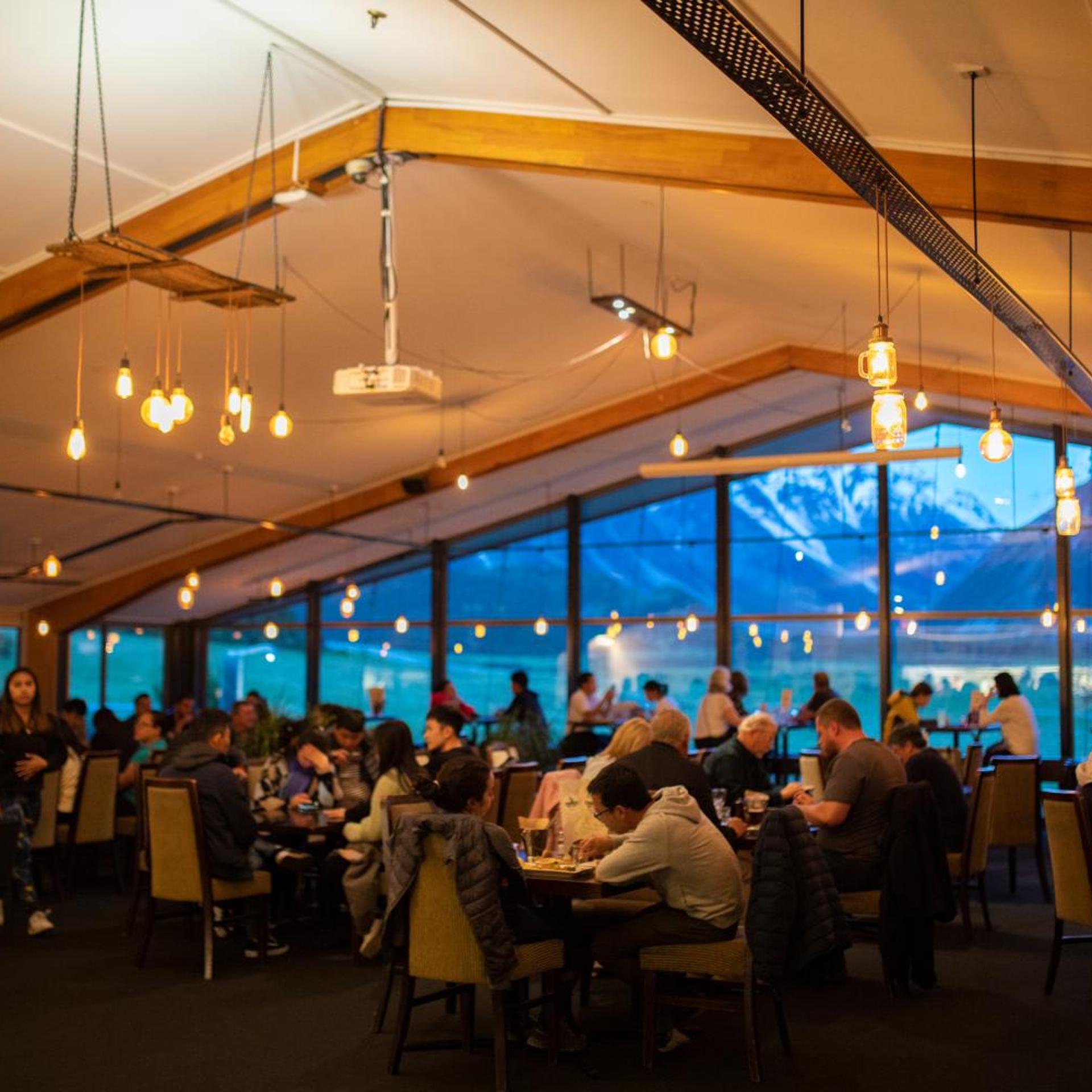 Mt Cook Lodge and Motel 20/24