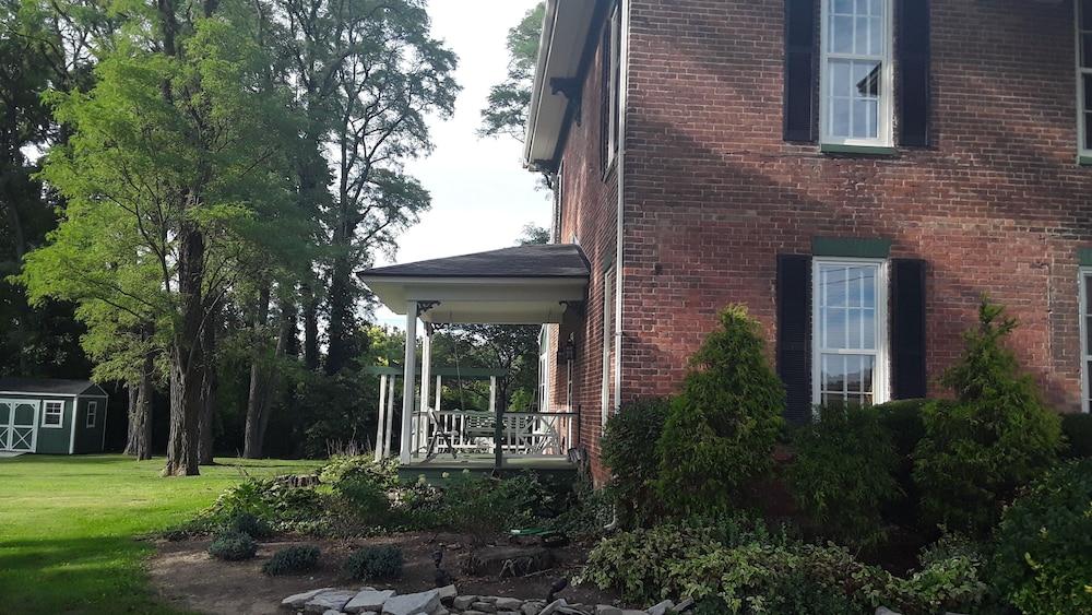 Emmas Bed and Breakfast 2/28