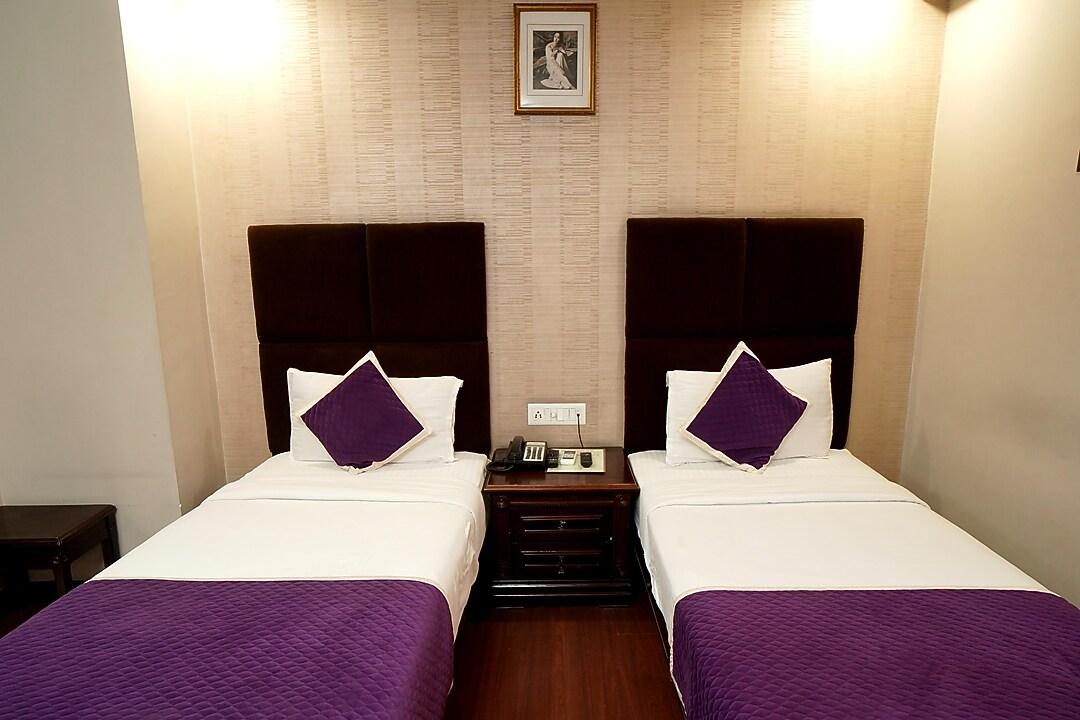 Hotel Ganga Regency 11/34