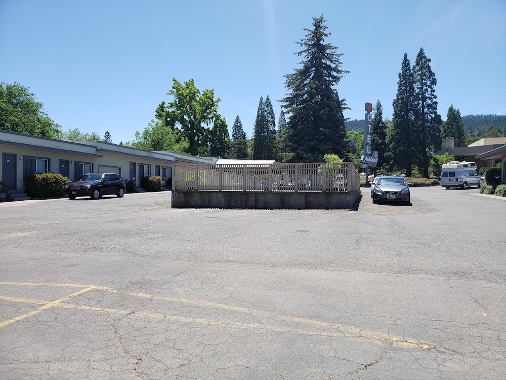 Ashland Motel 37/46