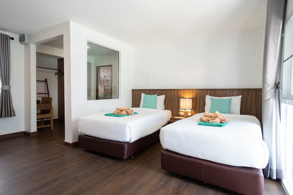 Southern Lanta Resort. 20/75