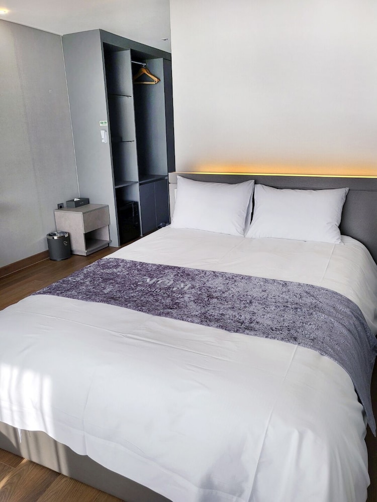 Sanbangsan Hotel 13/50