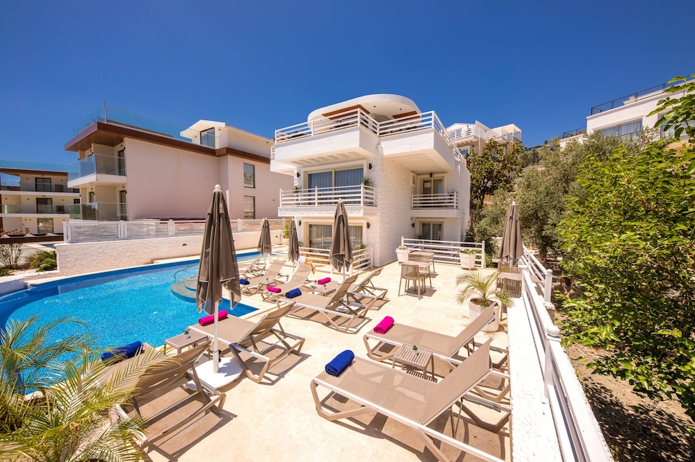 Kalkan Saray Suites Hotel 56/74