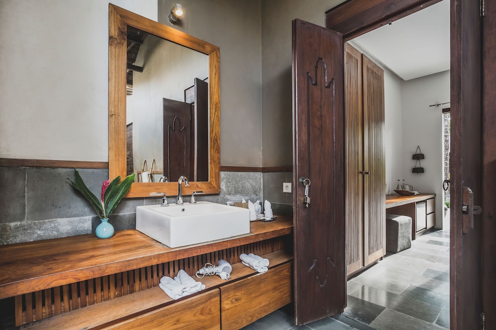 Luwak Ubud Villas 50/50