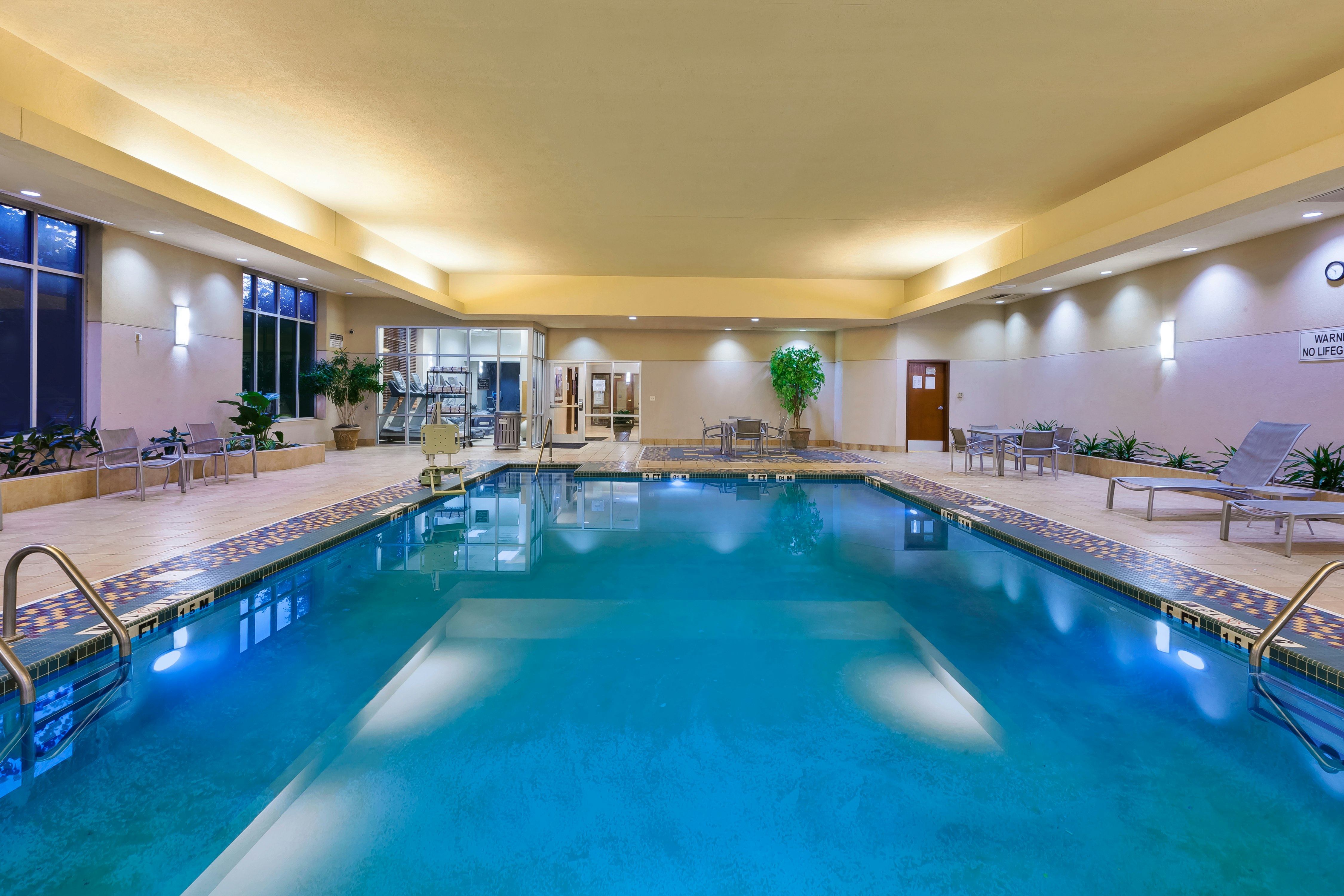 Embassy Suites by Hilton Franklin Cool Springs 28/75
