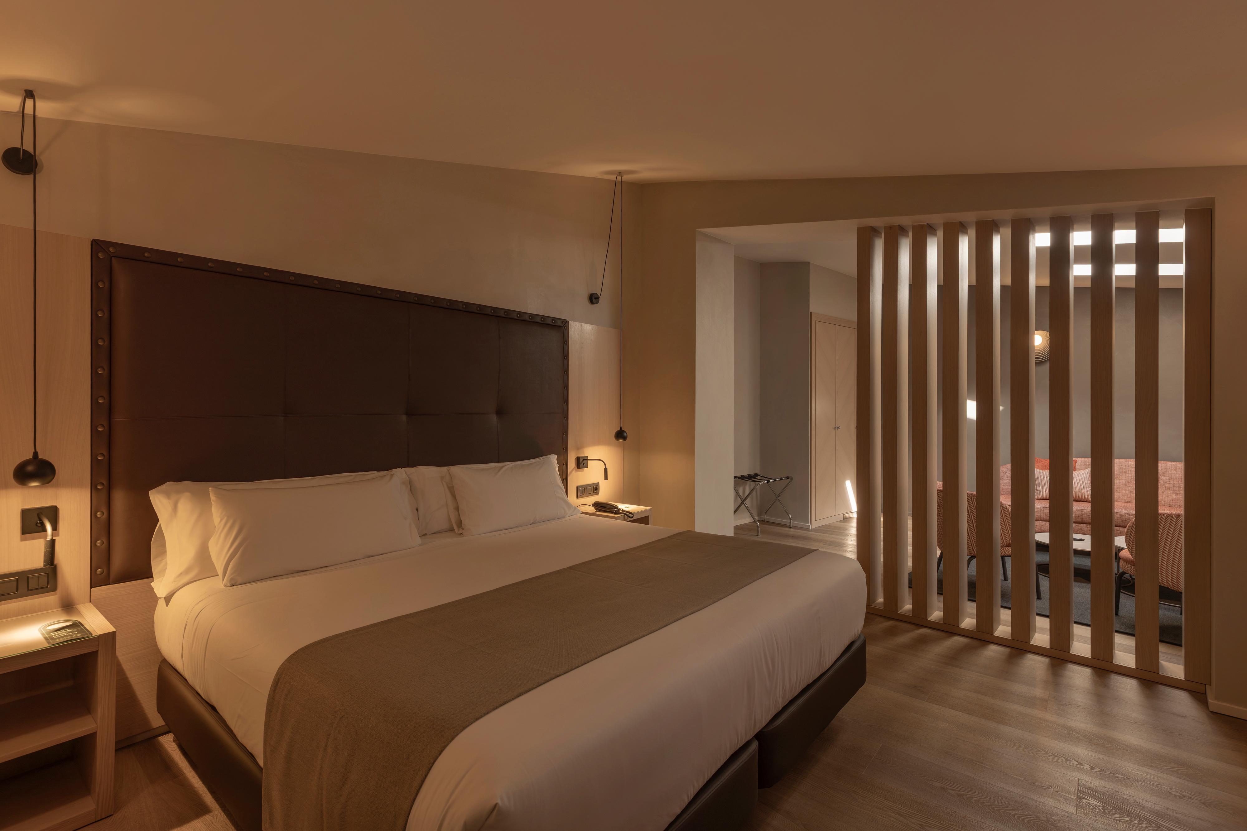 Premium, Double Bed