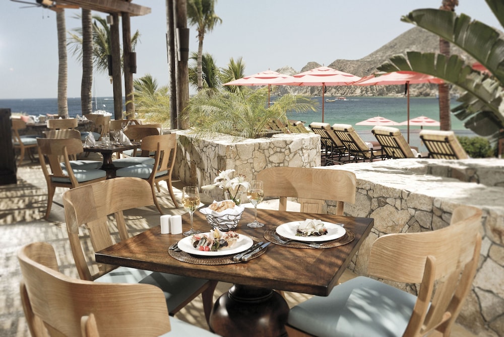 Hacienda Beach Club And Residences 32/50