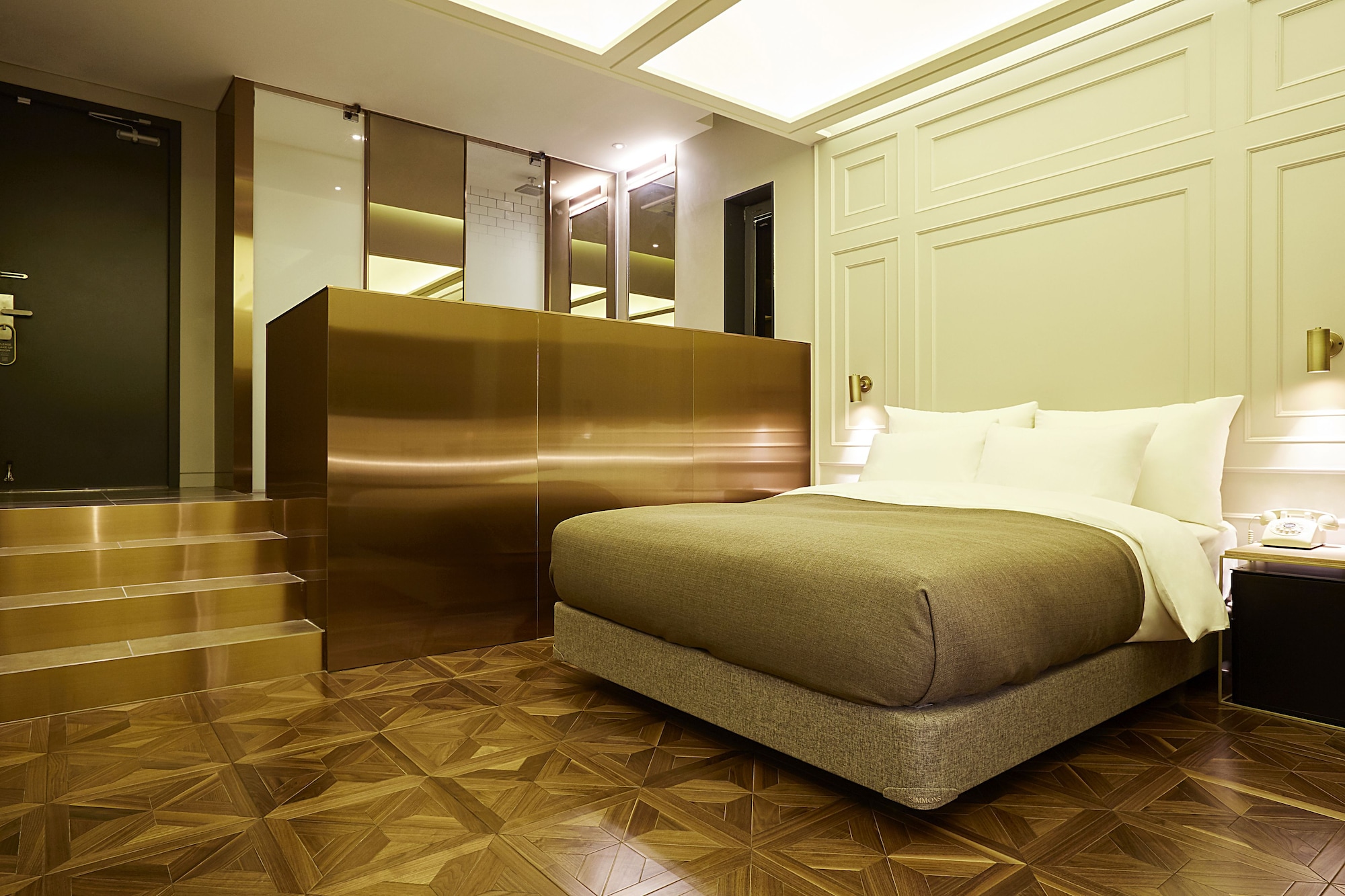 DELUXE, DOUBLE BED, CITY VIEW